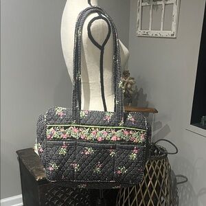 Lilly Pulitzer NEW HOPE RETIRED Black and Pink Floral Shoulder Bag Set